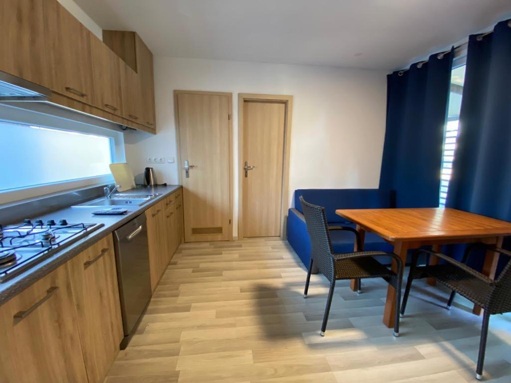 Mobile Homes Selce Kültér fotó